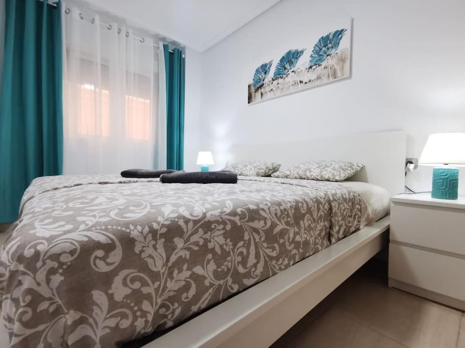 Apartamento Playa Cura Torrevieja Exteriér fotografie