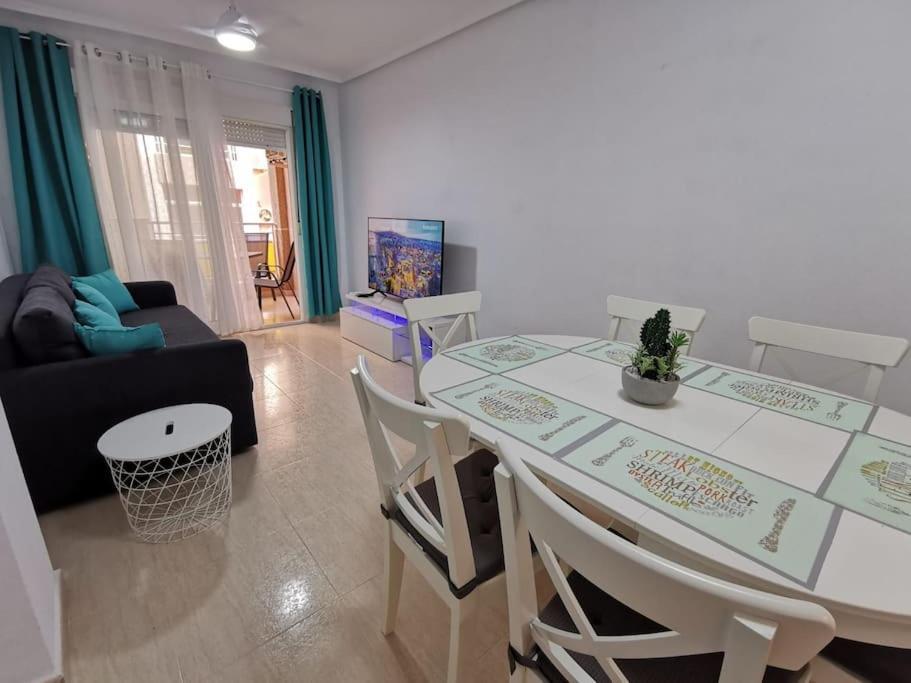 Apartamento Playa Cura Torrevieja Exteriér fotografie
